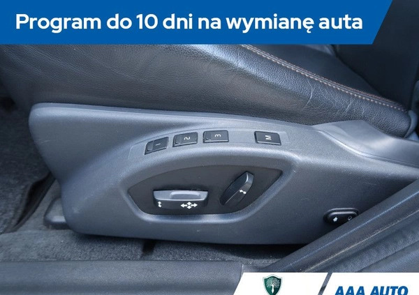 Volvo V60 Cross Country cena 70000 przebieg: 191849, rok produkcji 2016 z Sieniawa małe 379